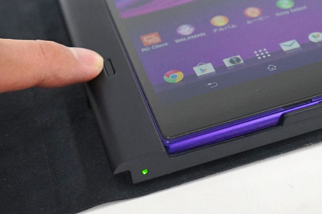 Xperia Z Ultra専用のバッテリー搭載ケース「Power Cover CP12」 を ...