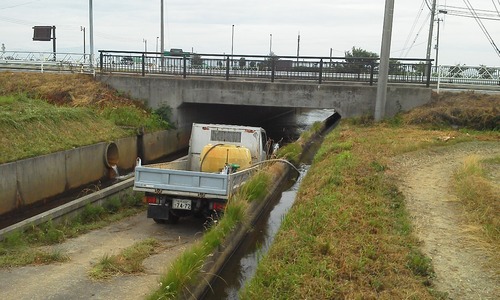 F1000636