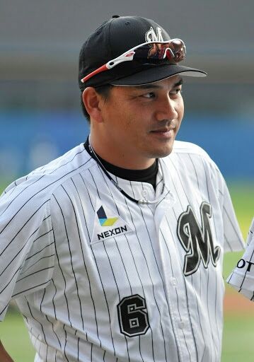 ロッテ井口監督、トレードと外人補強を匂わせる