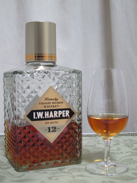 I.W.ハーパー 12年 43% : くりりんのウイスキー置場
