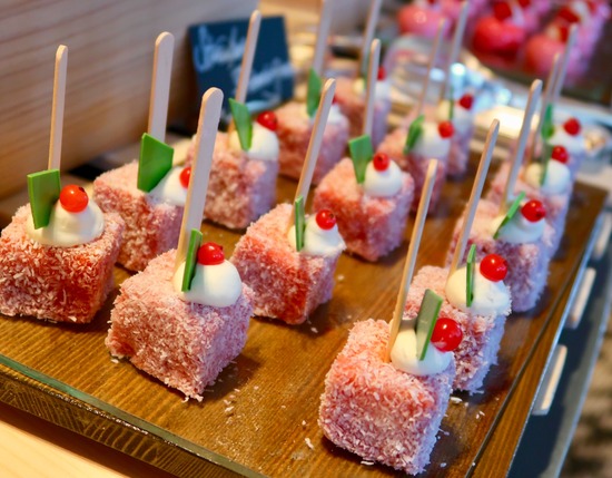 203DFCDD-DD8E-4AD9-9429-701012D4C3AC