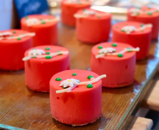 F5FA3604-B0F4-4048-BE24-51175B0B8075