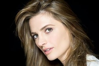Stana Katic 8