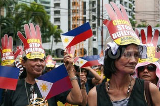 filipino agaist china