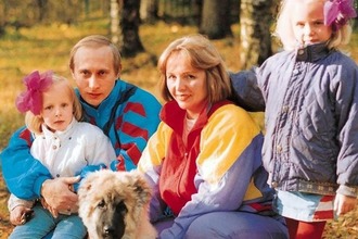 Putin & Lyudmila & daighters