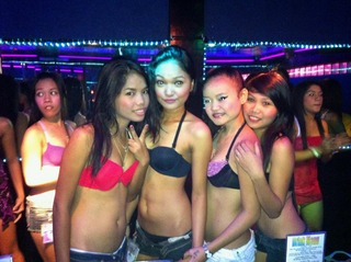 filipino dancers 1