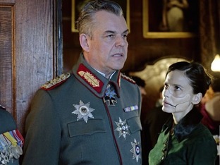 Danny Huston 2