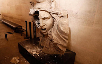 France riot museum