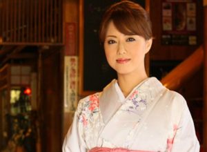湯けむり美人女将 癒しの温泉宿 吉沢明歩 : X-VIDEOS無料動画まとめ