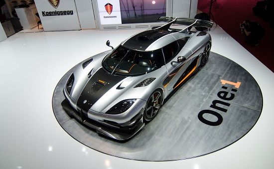 Koenigsegg-One-1-Supercar_18