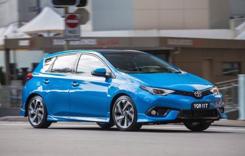 2015-Toyota-Corolla-ZR