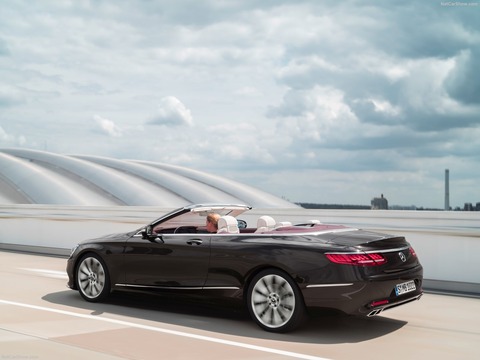 Mercedes-Benz-S-Class_Cabriolet-2018-1600-10