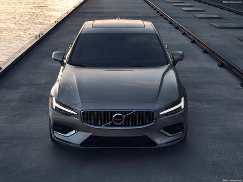 Volvo-S60-2019-1600-27