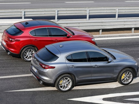 Alfa_Romeo-Stelvio-2018-1600-a2