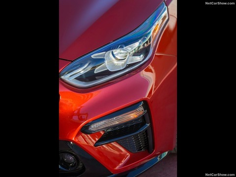 Kia-Forte-2019-800-21