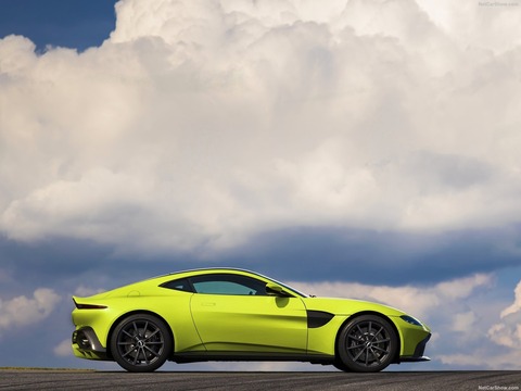 Aston_Martin-Vantage-2019-1600-28