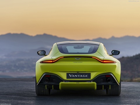Aston_Martin-Vantage-2019-1600-43