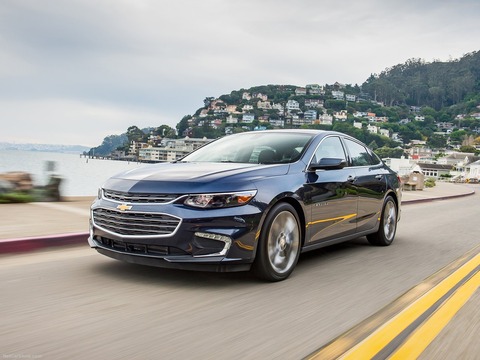 Chevrolet-Malibu-2016-1600-05