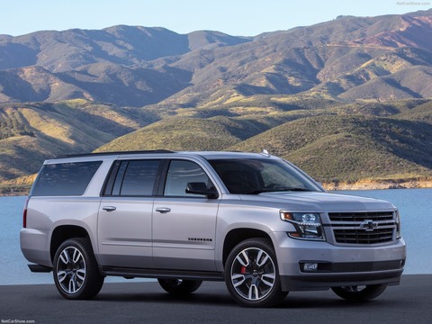 Chevrolet-Suburban_RST_Performance_Package-2019-1600-01
