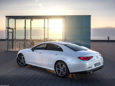 Mercedes-Benz-CLS-2019-1600-1f
