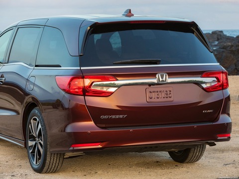 Honda-Odyssey-2018-1600-ae