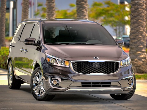 Kia-Sedona-2015-1600-02