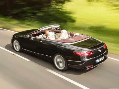 Mercedes-Benz-S-Class_Cabriolet-2018-1600-11
