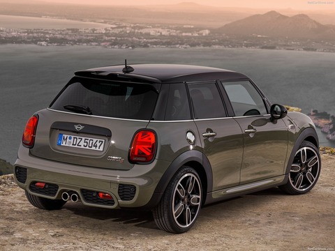 Mini-Cooper_S_5-door-2019-1600-1e