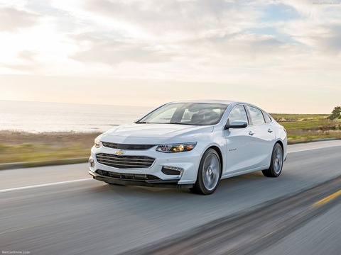 Chevrolet-Malibu-2016-1600-07