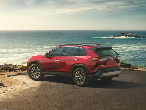 Toyota-RAV4-2019-1600-09