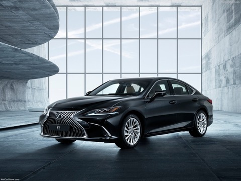 Lexus-ES-2019-1600-03