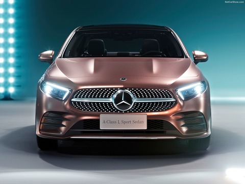 Mercedes-Benz-A-Class_L_Sedan_CN-Version-2019-1600-07