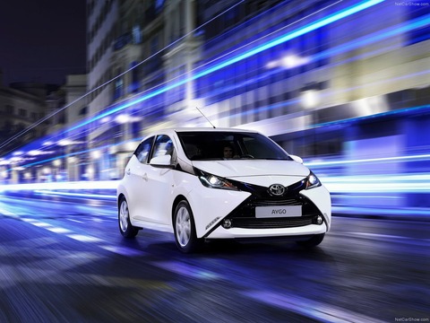 Toyota-Aygo-2015-1600-04