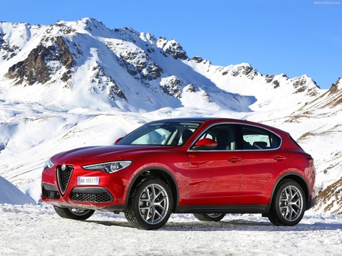 Alfa_Romeo-Stelvio-2018-1600-03