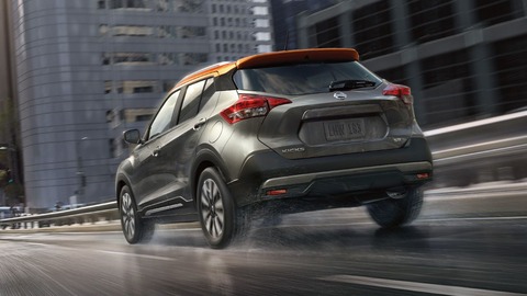 nissan-kicks-rear-profile-large