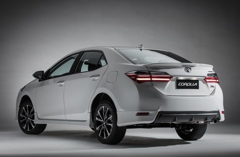 Toyota-Corolla-2018-Br-XRS-trasera