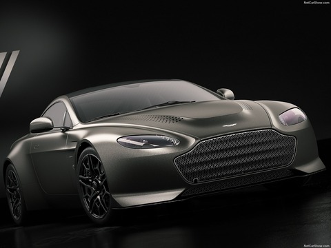 Aston_Martin-V12_Vantage_V600-2018-1600-01
