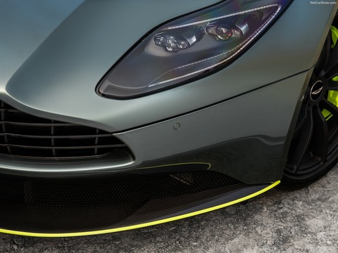 Aston_Martin-DB11_AMR-2019-1600-14
