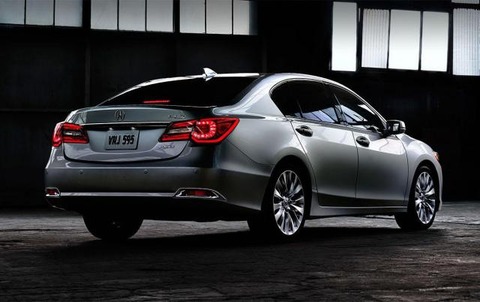 2017-Acura-RLX-rear-1
