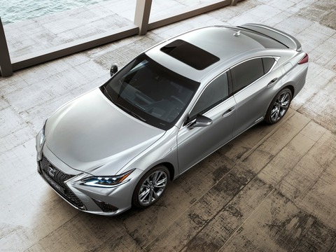 Lexus-ES-2019-1600-01