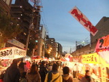 夜店と参拝客