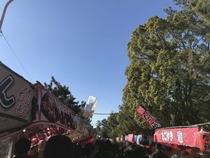 三輪神社参道屋台2