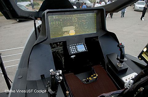 f35-cockpit3