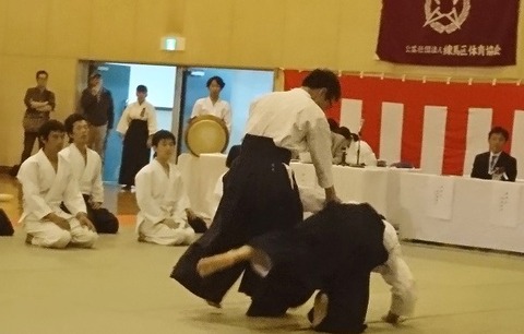 2018110404