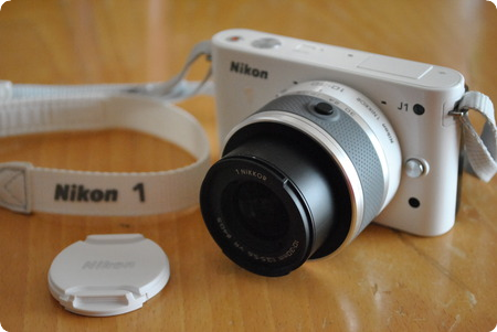 Nikon 1 J1ホワイト