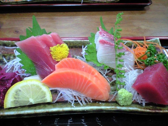 ここのところ「にゅーとんひで」に来ることが多いかな?お盆のお迎えに母親と菩提寺に行き、火を母の自宅に持ち帰り、その後昼食に母と2人でやってきた。