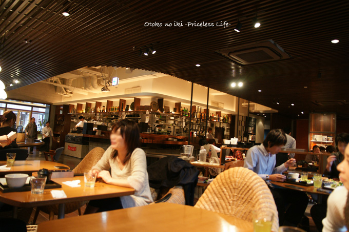 0211-3店内