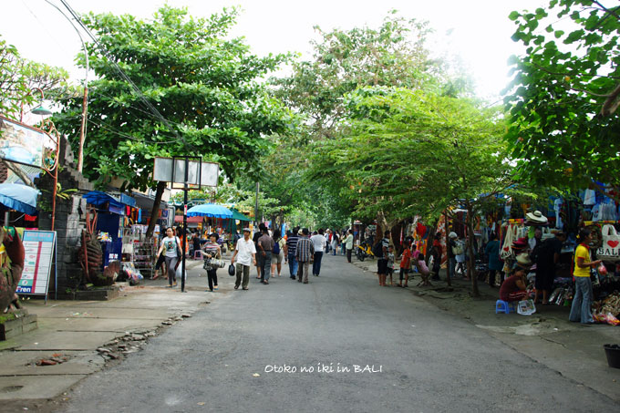 1119-10TanahLot