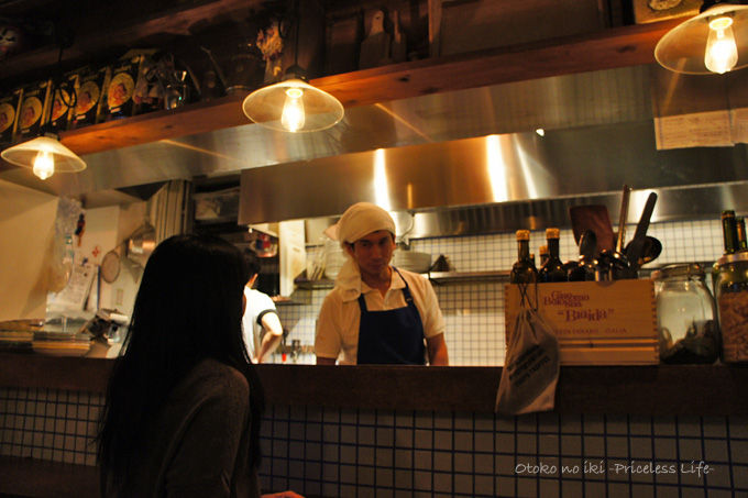 0307-6Tsukiji-Lo-scoglio