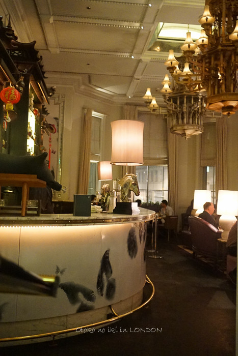 0810LONDONbar4月-21